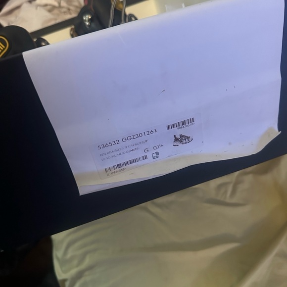 It’s authentic Gucci flashtreck used like new with original box and dust bag - Picture 8 of 8